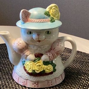 Miss Kitty Novelty Tea Pot for One